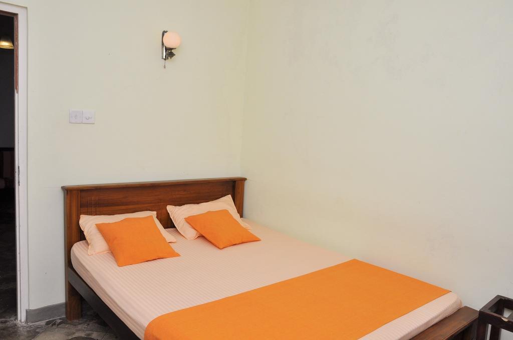 Hanthana Holiday Rooms Канди Номер фото